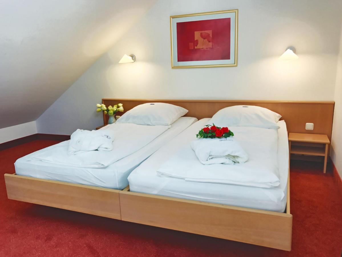 Appartement-Hotel Sibyllenbad Neualbenreuth Ngoại thất bức ảnh